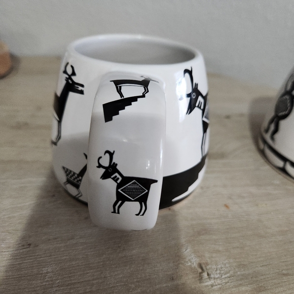 The Treasure Chest Vintage Mugs ! - Picture 6 of 8